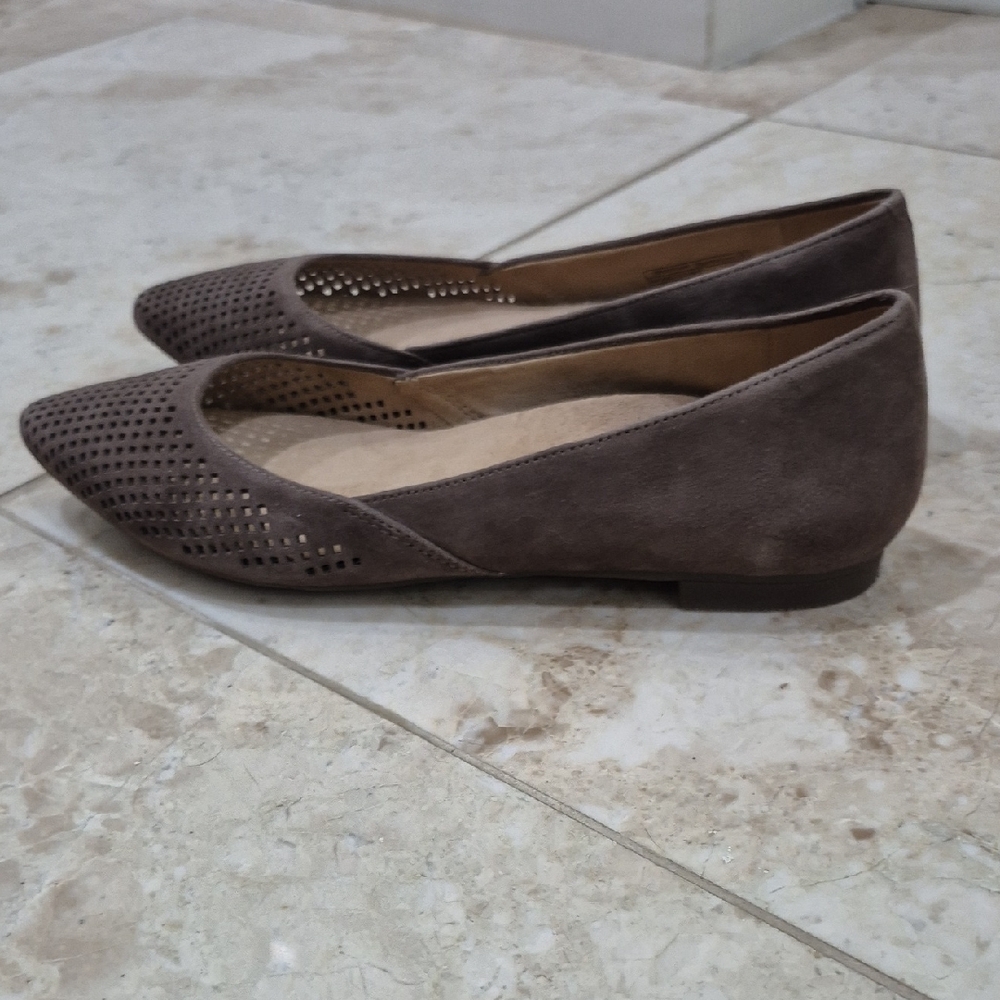 Vionic Suede Taupe Perforated Flats [8]